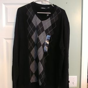 Men's long sleeve sweater
